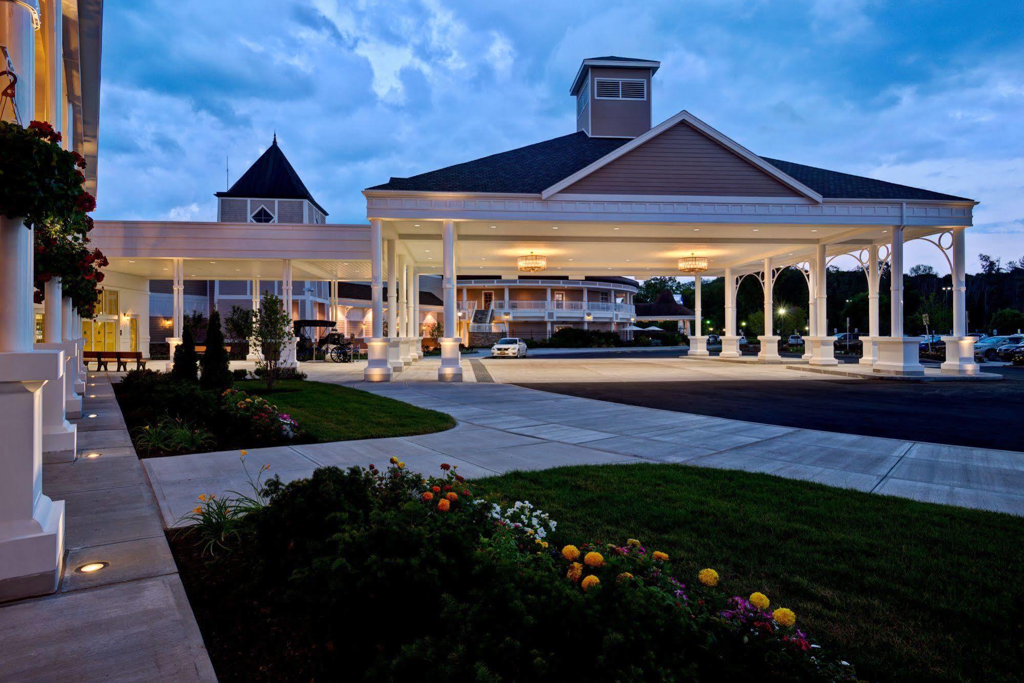 Saratoga Casino Hotel ซาราโทกาสปริงส์ ภายนอก รูปภาพ
